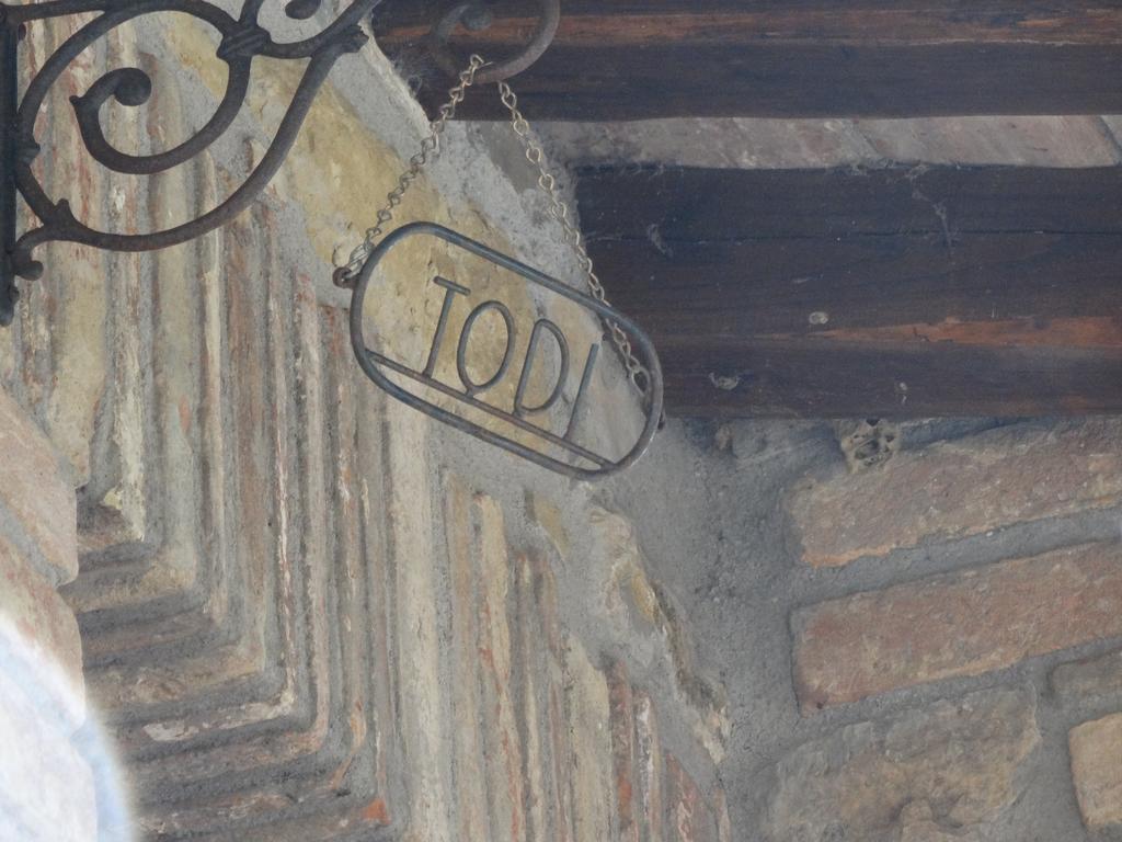 Casale Poggio Colpiccione Daire Passignano sul Trasimeno Dış mekan fotoğraf
