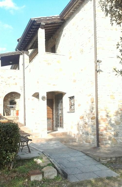 Casale Poggio Colpiccione Daire Passignano sul Trasimeno Dış mekan fotoğraf