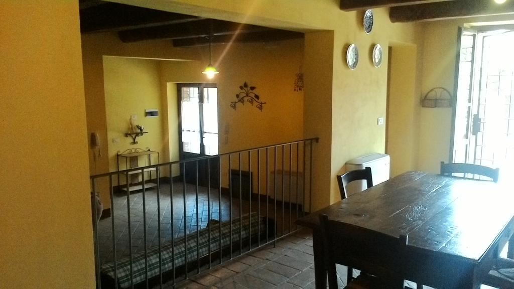 Casale Poggio Colpiccione Daire Passignano sul Trasimeno Dış mekan fotoğraf