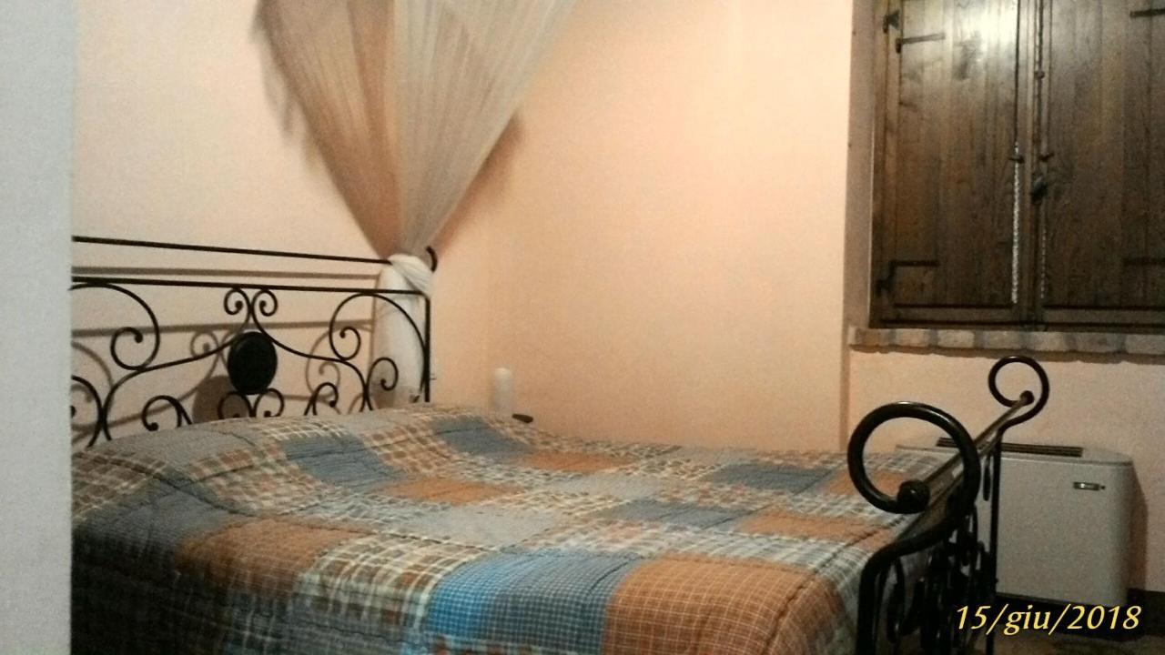 Casale Poggio Colpiccione Daire Passignano sul Trasimeno Dış mekan fotoğraf
