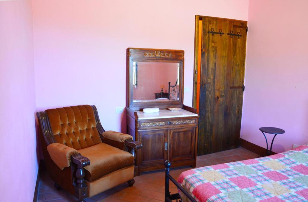 Casale Poggio Colpiccione Daire Passignano sul Trasimeno Dış mekan fotoğraf